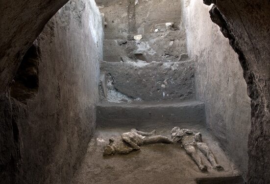 Pompei: riemersi i corpi di due fuggiaschi dall’eruzione del 79 d.C. grazie alla tecnica dei calchi (Video, foto e dichiarazioni)