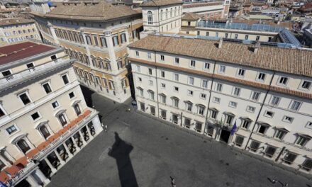 Cultura, musei riaprono dal 26 aprile anche nel fine settimana su prenotazione. Le nuove regole per gli spettacoli