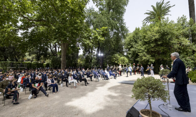 Il Presidente Mattarella consegna il Tricolore agli atleti italiani in partenza per i Giochi Olimpici e Paralimpici di Tokyo 2020