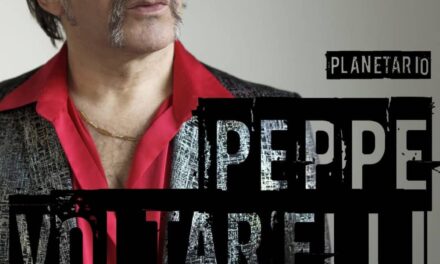 Il cantautore calabrese Peppe Voltarelli pronto a stregare Roccella Jonica